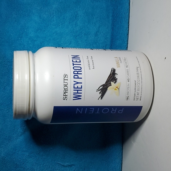 Sprouts Other 2lbs Vanilla Whey Protein Sprouts Brand Expires 224